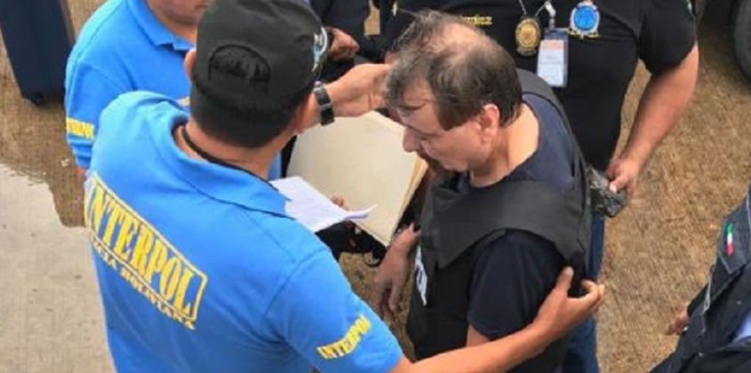 Cesare Battisti ficará em isolamento por um ano em prisão na Sardenha