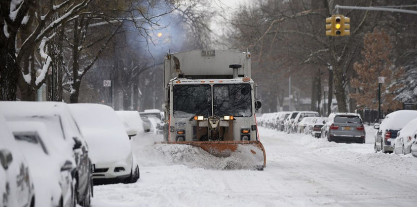 Neve intensa atinge meio-oeste e costa leste dos Estados Unidos