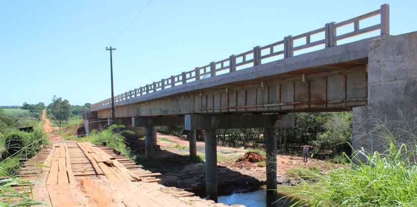 MOPC iniciará construcciones de puentes en seis departamentos del país