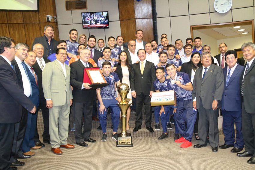 Reconocimiento del Congreso para selección Sub 20 campeona de futsal